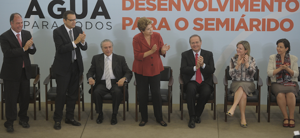 dilma+renan+ajuda+municipios