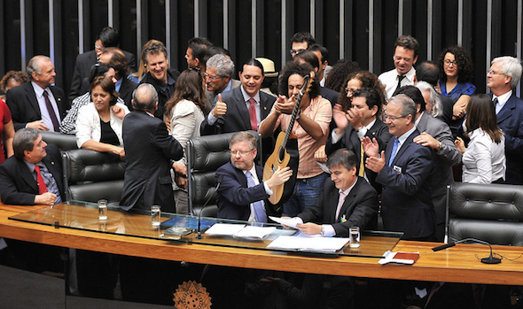 renan+pec+da+musica