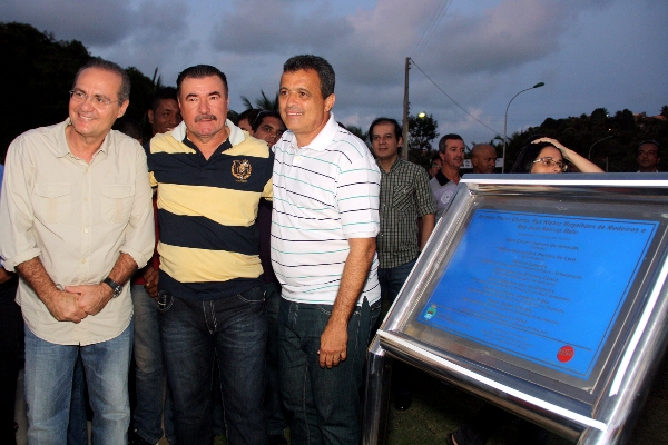 Renan com o Prefeito e o ex Secretário Mosart Amaral