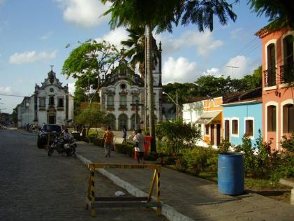 Cidade de Marechal Deodoro. Lá atrás, Igreja da Ordem Terceira de São Francisco. Foto: www.overmundo.com.br