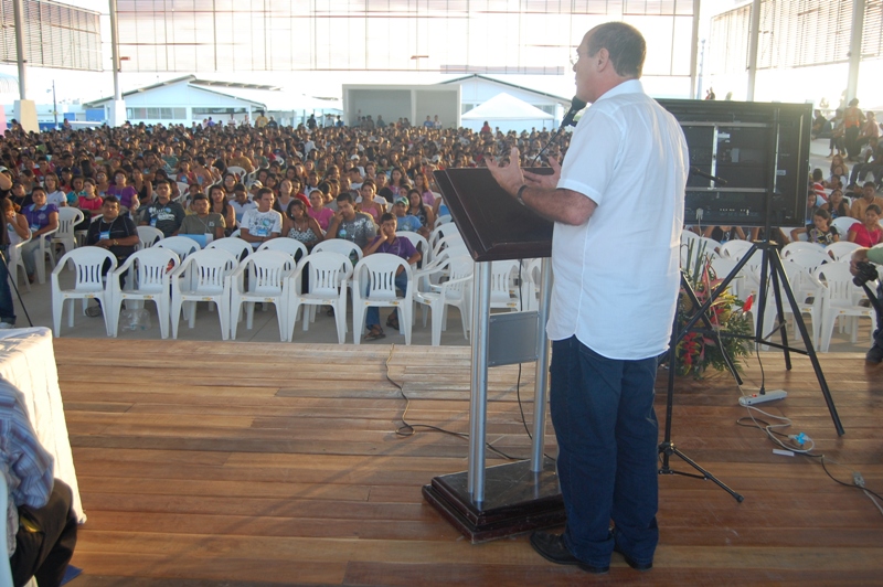 Renan fala para mais de quatro mil jovens durante o II Workshop Crescer – Descobrindo Caminhos – em Arapiraca