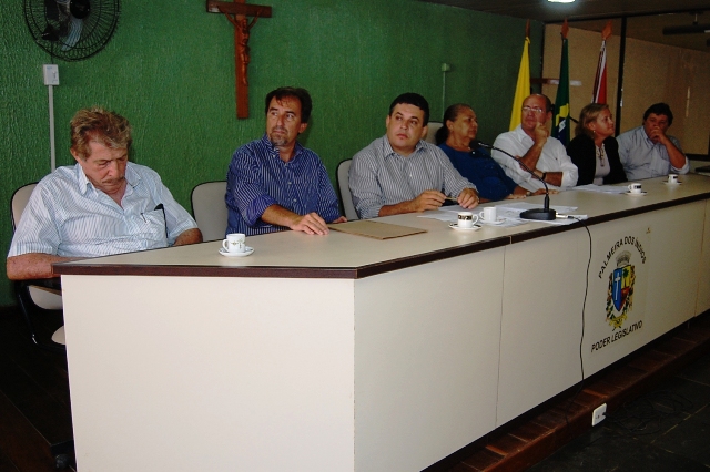 Solenidade reuniu autoridades na Câmara de Palmeira